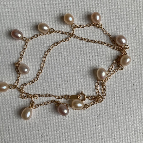 14K Yellow Gold Pearl Necklace - Picture 2 of 5